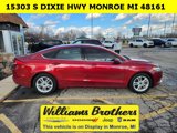Used 2018 Ford Fusion SE w/ Fusion SE Technology Package image 2