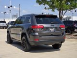 Used 2020 Jeep Grand Cherokee Laredo image 3