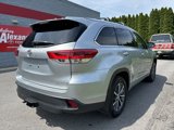 Used 2018 Toyota Highlander XLE image 3
