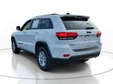 Used 2018 Jeep Grand Cherokee Laredo image 3