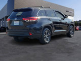 Used 2019 Toyota Highlander LE image 2