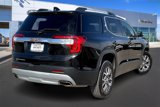 Used 2023 GMC Acadia SLT image 2