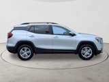 Used 2022 GMC Terrain SLE w/ Driver Convenience Package image 4