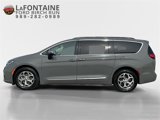 Used 2023 Chrysler Pacifica Limited image 4