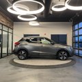 Used 2019 Nissan Kicks SV image 2