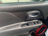 Used 2017 Jeep Renegade Trailhawk image 5