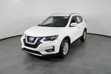 Used 2017 Nissan Rogue SV image 2