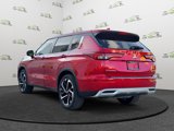Used 2022 Mitsubishi Outlander SE image 3