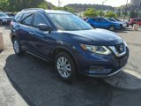 Used 2017 Nissan Rogue SV image 2