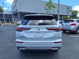 New 2025 Mitsubishi Outlander SE image 4