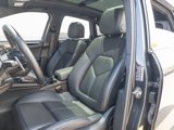 Certified 2023 Porsche Macan image 5