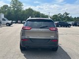 Certified 2017 Jeep Cherokee Latitude w/ Comfort/Convenience Group image 6