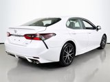 Used 2024 Toyota Camry SE image 4