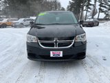 Used 2020 Dodge Grand Caravan SE image 2