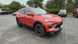 Used 2024 Buick Encore GX Sport Touring image 2