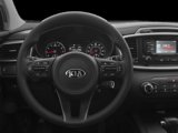 Used 2017 Kia Sorento LX w/ LX Convenience Package image 4