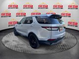 Used 2018 Land Rover Discovery SE image 4