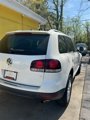 Used 2009 Volkswagen Touareg VR6 image 6