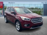 Used 2019 Ford Escape Titanium image 3