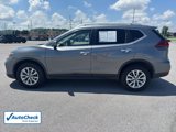 Used 2019 Nissan Rogue SV image 2