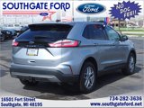 Used 2023 Ford Edge SEL w/ Convenience Package image 2