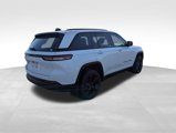 Used 2023 Jeep Grand Cherokee Altitude image 6