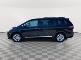 Used 2017 Toyota Sienna XLE Premium image 4