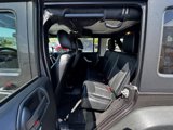 Used 2016 Jeep Wrangler Unlimited Rubicon image 3