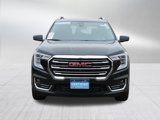 Certified 2022 GMC Terrain SLT w/ Infotainment Package II image 2