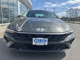 Certified 2025 Hyundai Elantra SE image 2