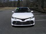 Used 2019 Toyota Camry XLE image 2