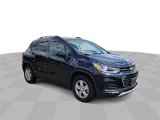 Certified 2021 Chevrolet Trax LT w/ LT Convenience Package image 2