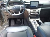 Used 2021 Ford Explorer XLT image 3