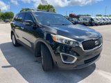 Used 2017 Kia Sorento LX image 2