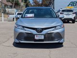 Used 2020 Toyota Camry XLE image 2