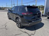 Used 2025 Nissan Rogue SV image 5