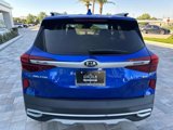 Used 2021 Kia Seltos EX image 3