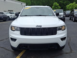 Used 2018 Jeep Grand Cherokee Laredo image 2