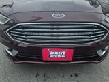 Used 2017 Ford Fusion SE w/ Fusion SE Technology Package image 2