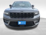 New 2025 Jeep Grand Cherokee Altitude image 2
