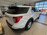 Certified 2022 Ford Explorer XLT image 3