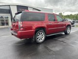 Used 2014 GMC Yukon XL Denali image 3