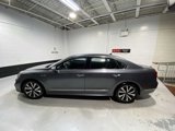 Used 2017 Volkswagen Passat 1.8T R-Line image 3