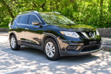 Used 2015 Nissan Rogue SV image 2