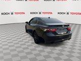 Used 2021 Toyota Camry SE image 3