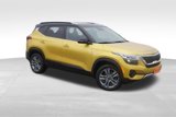 Certified 2021 Kia Seltos S image 3