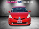 Used 2014 Toyota Prius V Five image 2