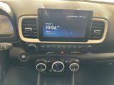 Used 2024 Hyundai Venue Limited image 3