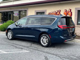 Used 2021 Chrysler Pacifica Touring image 5