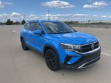 Used 2022 Volkswagen Taos SE image 3
